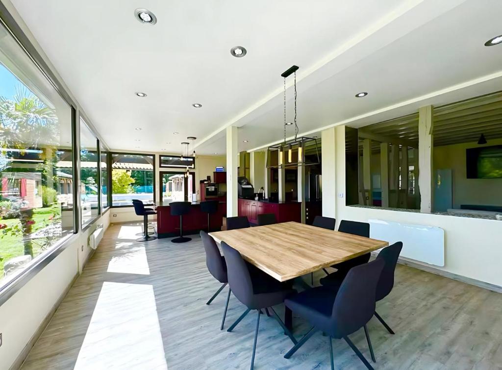 Intérieur spacieux de la Villa Normande